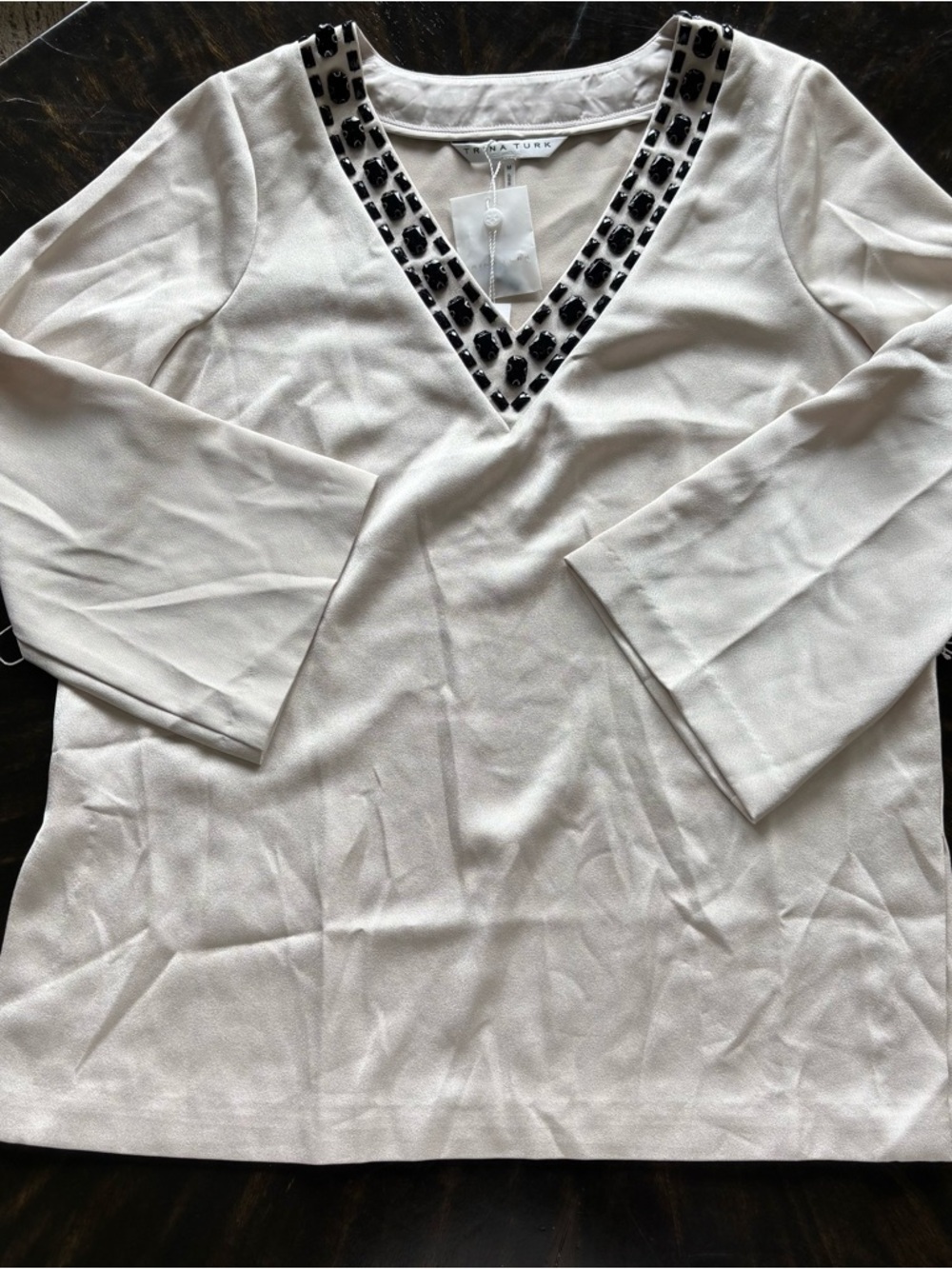 NWT Trina Turk (oyster) Cream V-Neck Embellished, Sleeve Top size M